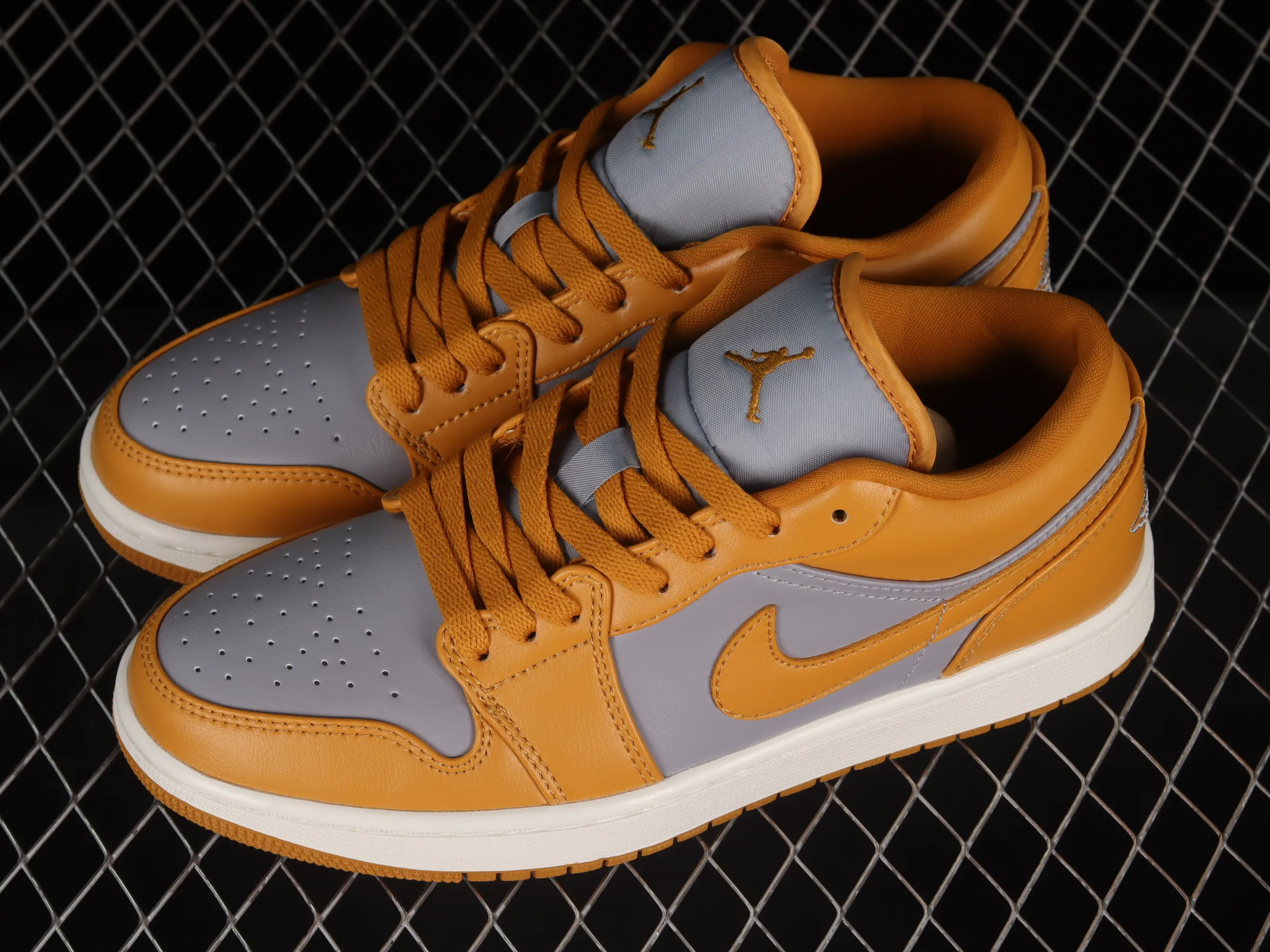 All categories Air Jordan Jordan series basketball shoes Air Jordan 1 Low Air Jordan 1 Low AJ1 Joe 1 sunset yellow low-top cultural basketball shoes DC0774-020